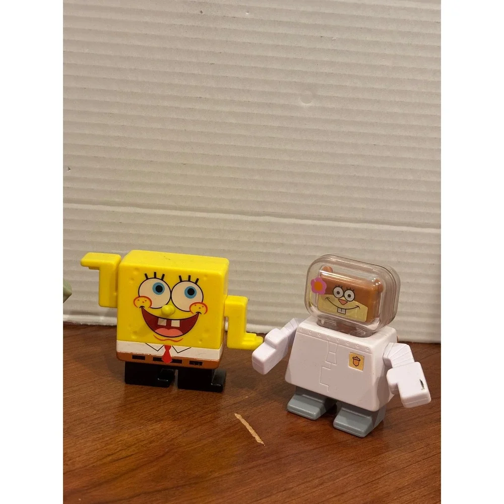 SpongeBob SquarePants Burger King Toy Lot 2009 Squidward Sandy Mr Krabs 4pc Set